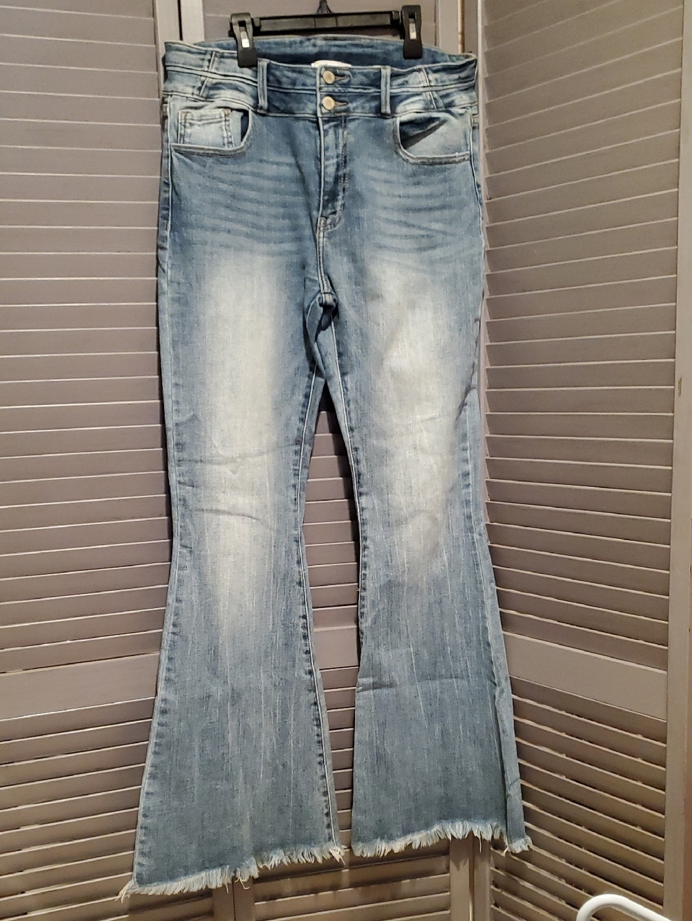 KanCan Women's  High Rise Super Flare Jeans Size W31 L33